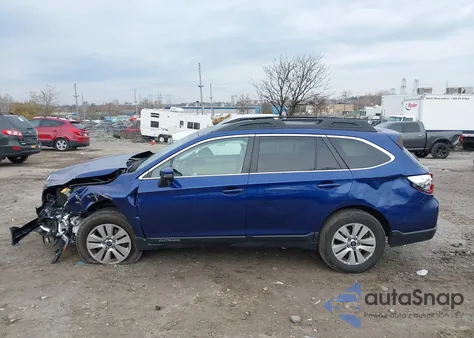 2015 Subaru Outback 2.5I Premium z USA, uszkodzony, nr VIN 4S4BSAFC5F3289552